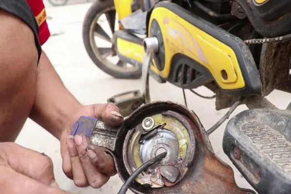 天水市电动车刹车故障